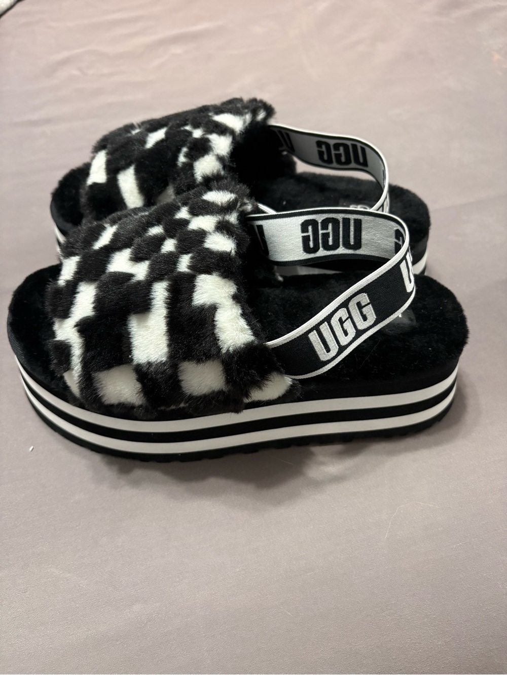 UGG Black & White Fuzzy Platform Slide Slippers with Branded Heel Strap